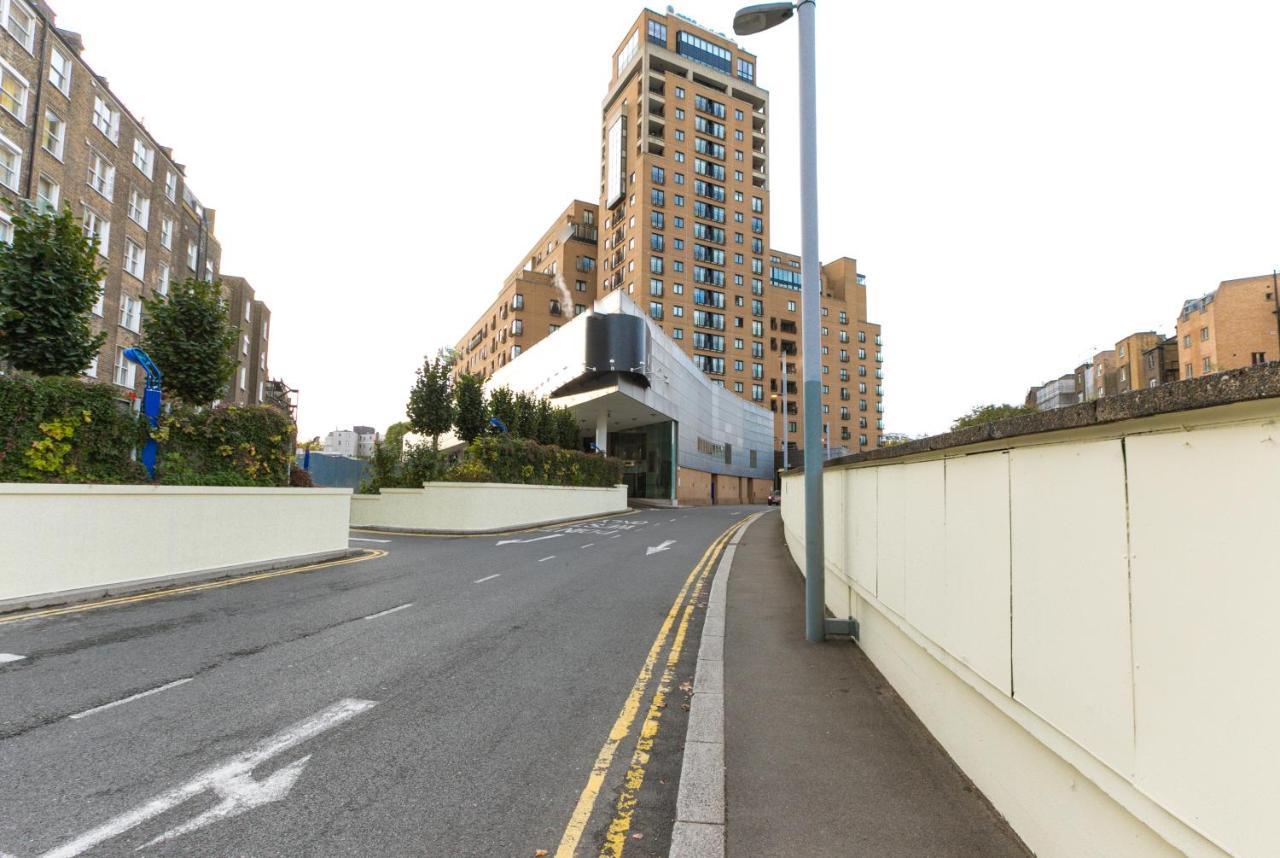 Point West Apartments London Exterior photo