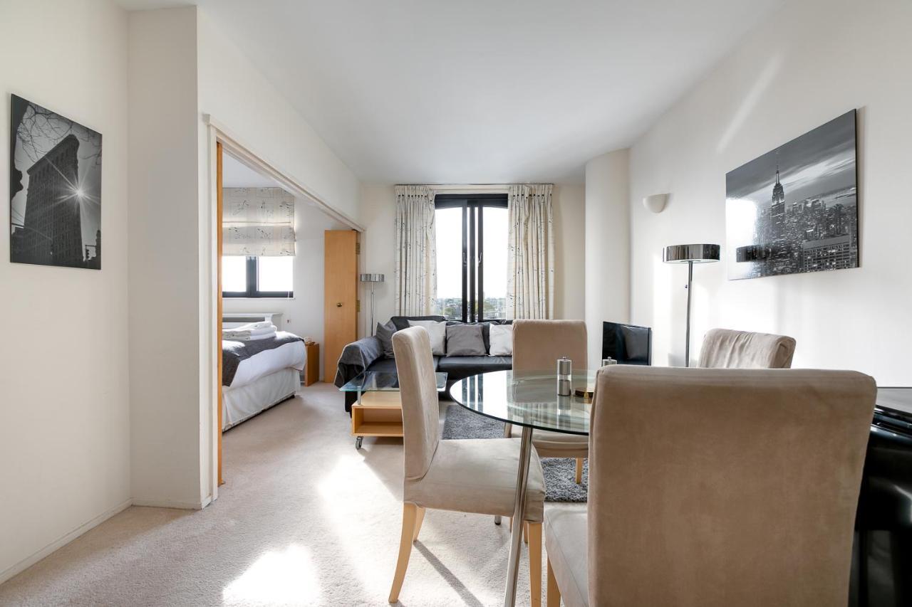 Point West Apartments London Exterior photo